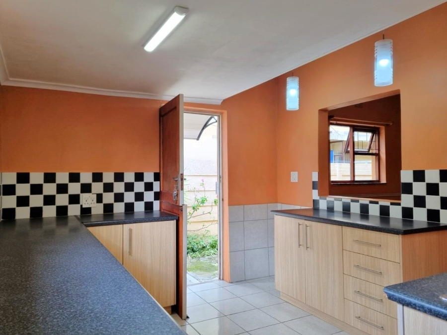 7 Bedroom Property for Sale in Langgewacht Western Cape